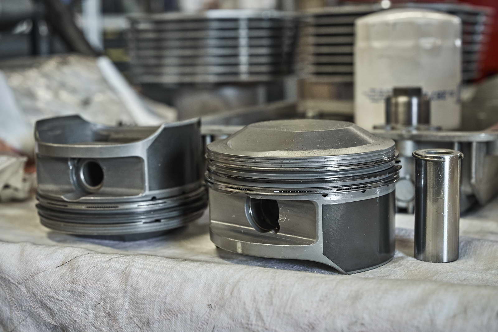 Guzzi Motor Zusammenbau René Nesselhauf